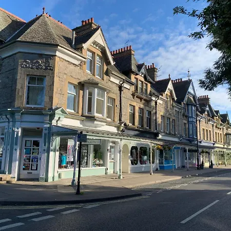 Kents Bank - Pet Friendly With Bay Views * Grange-over-Sands