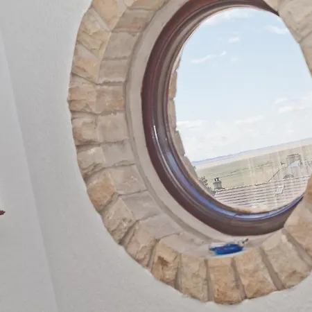 Kents Bank - Pet Friendly With Bay Views *