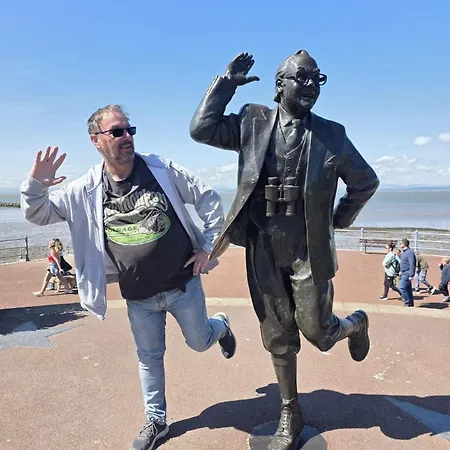 Kents Bank - Pet Friendly With Bay Views * Grange-over-Sands