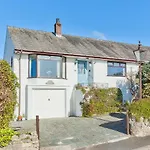 Holiday home Kents Bank - Pet Friendly With Bay Views