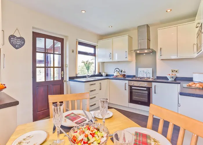 Kents Bank - Pet Friendly With Bay Views Grange-over-Sands