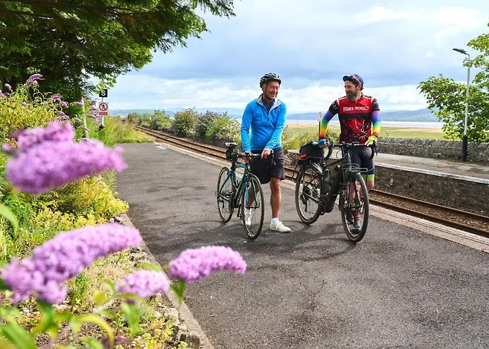 Kents Bank - Pet Friendly With Bay Views * Grange-over-Sands