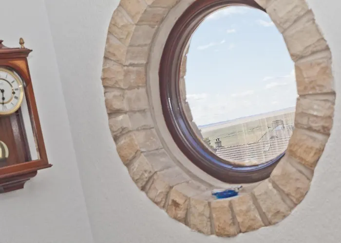 Kents Bank - Pet Friendly With Bay Views *