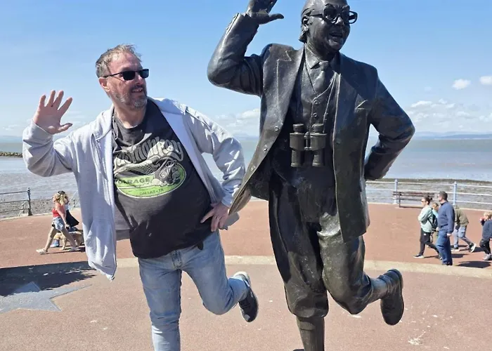 Kents Bank - Pet Friendly With Bay Views * Grange-over-Sands